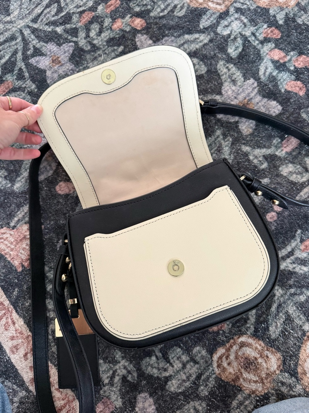 Marc Jacobs Two-Tone Saddle Crossbody in Cognac, Cream & Black - Picture 3 of 4